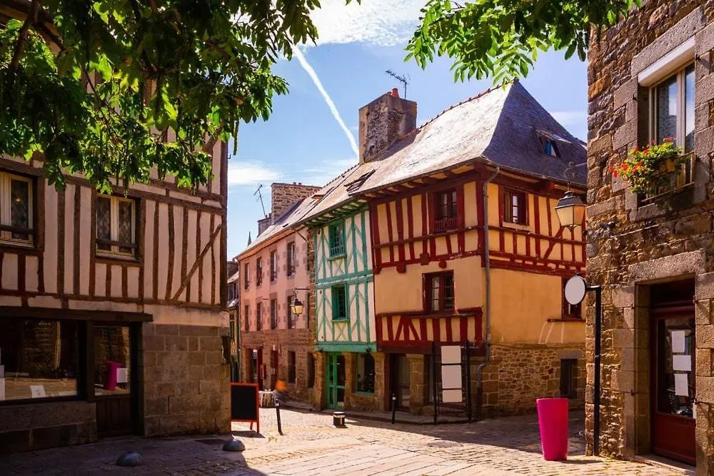 סן-בריו Studio Sous Les Toits Tour D'Auvergne דירה